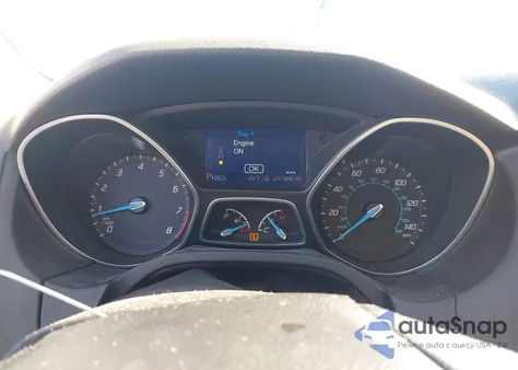 2014 Ford Focus Se z USA, uszkodzony, nr VIN 1FADP3F26EL109422